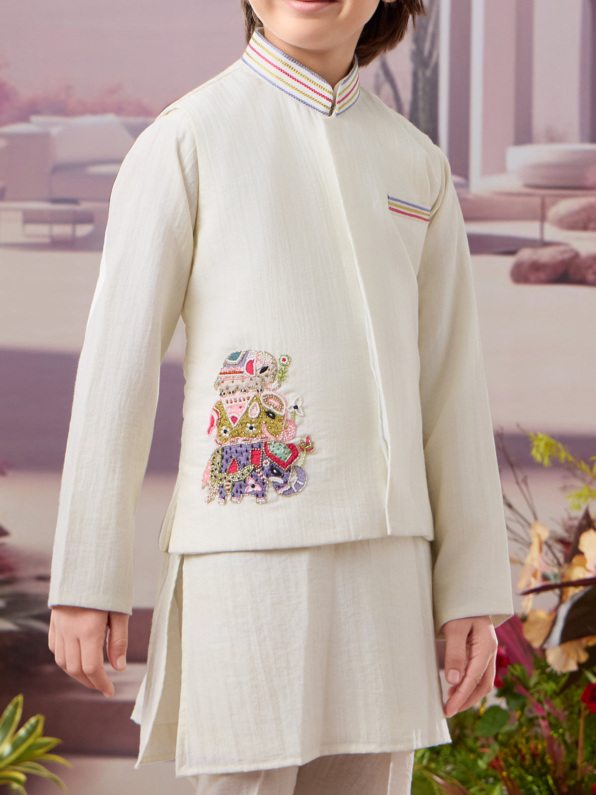 White viscose silk waistcoat set with elephant motif