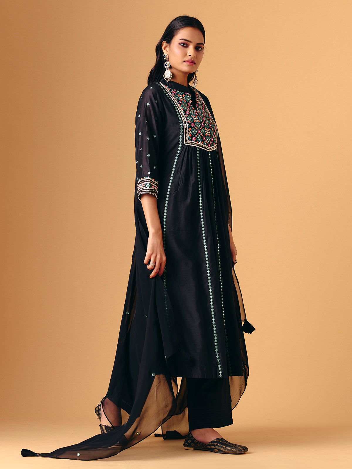 Black cotton silk quarter sleeve pant style suit