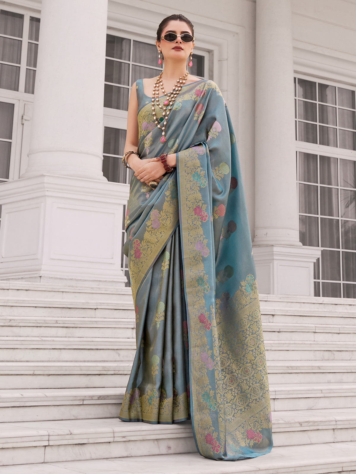 Blue kurra silk saree for festive celebration