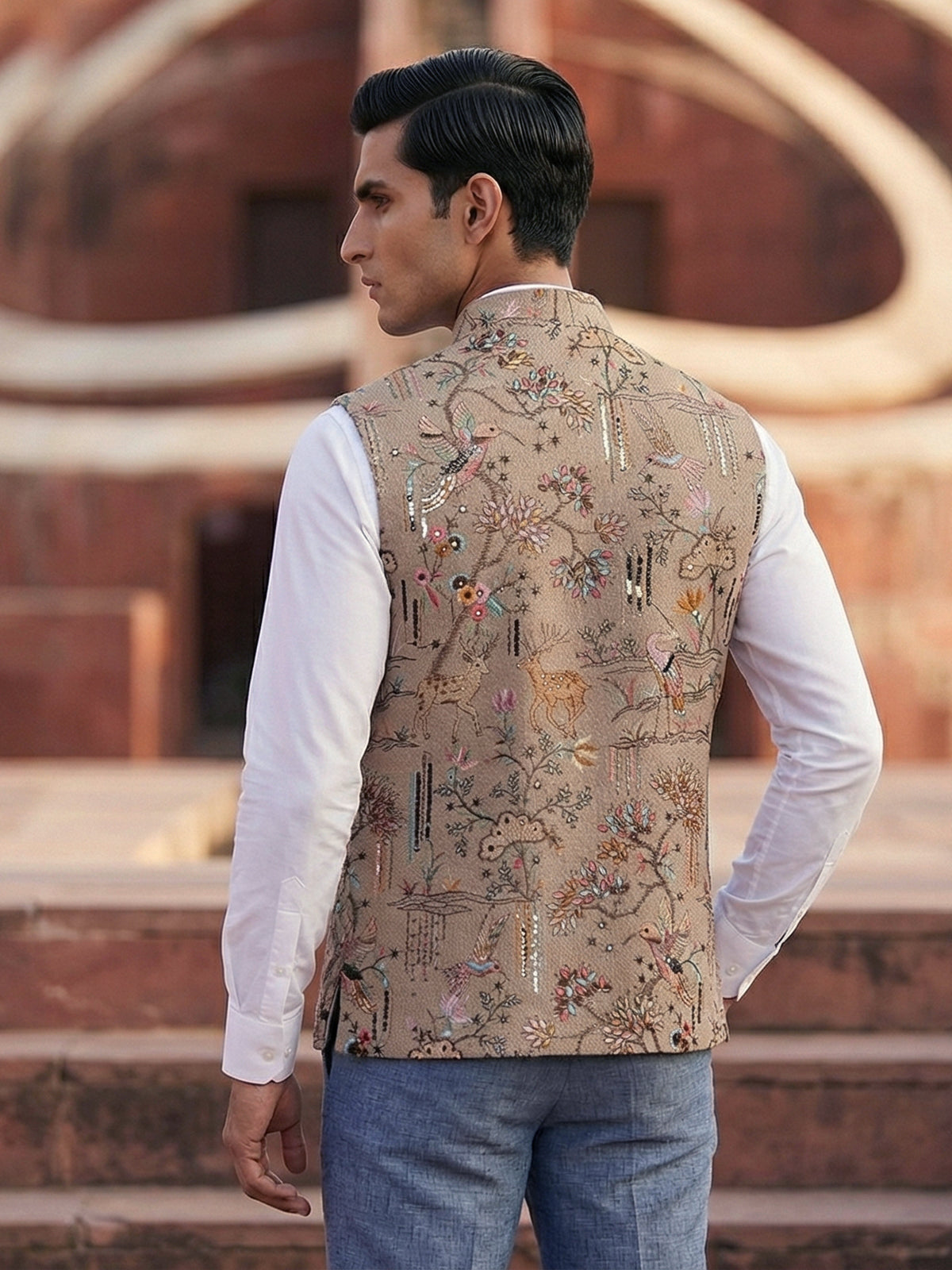 Beige jute embroidery waistcoat
