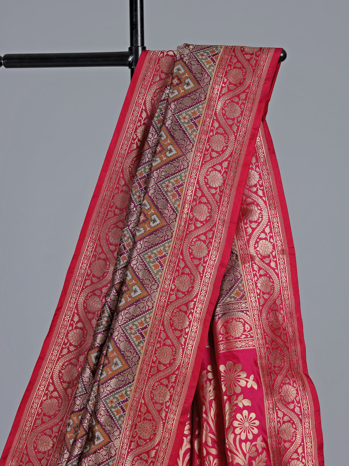 Red banarasi silk saree with geometric zari patterns