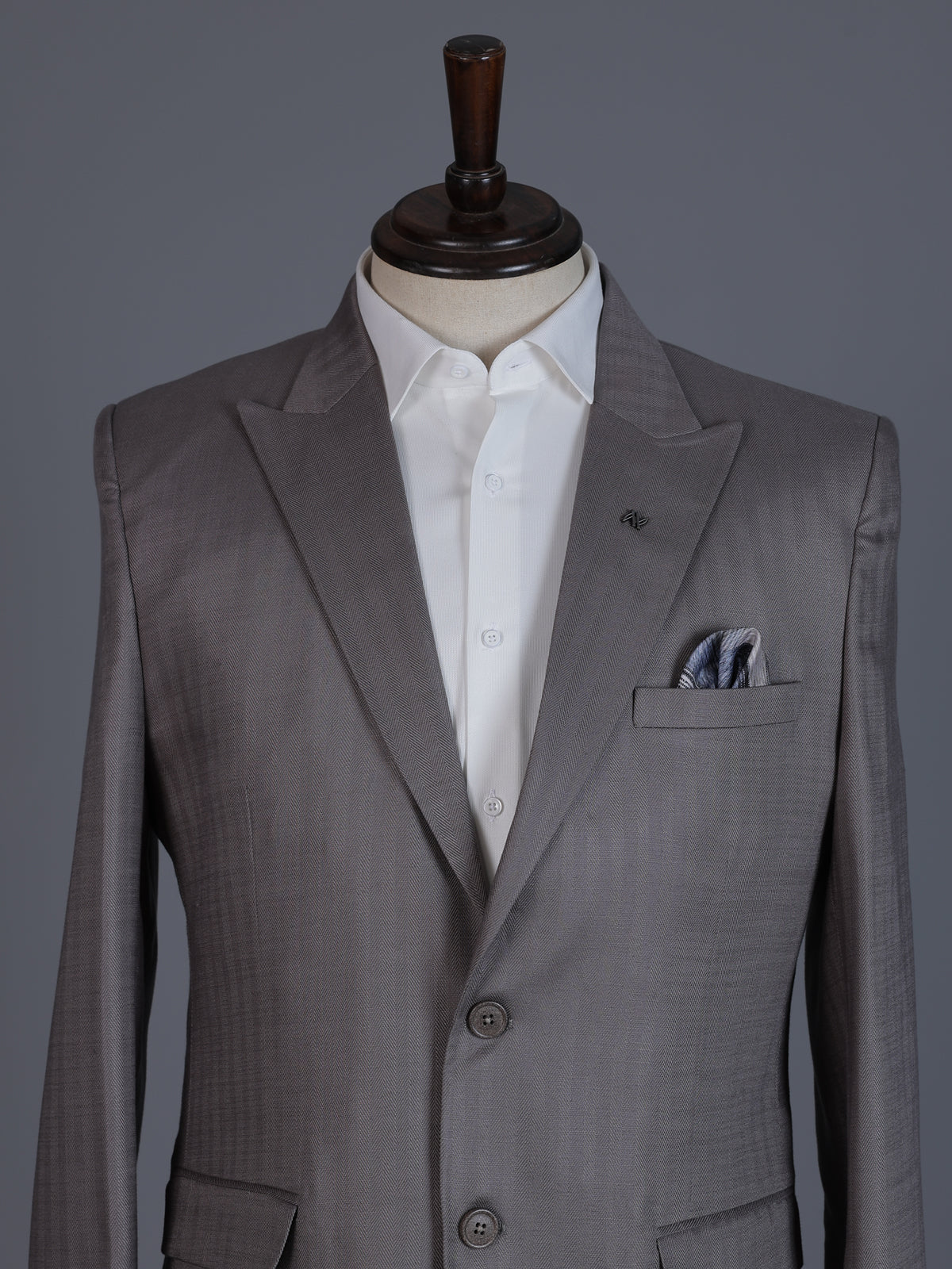 Pastel grey polyster viscose coat suit