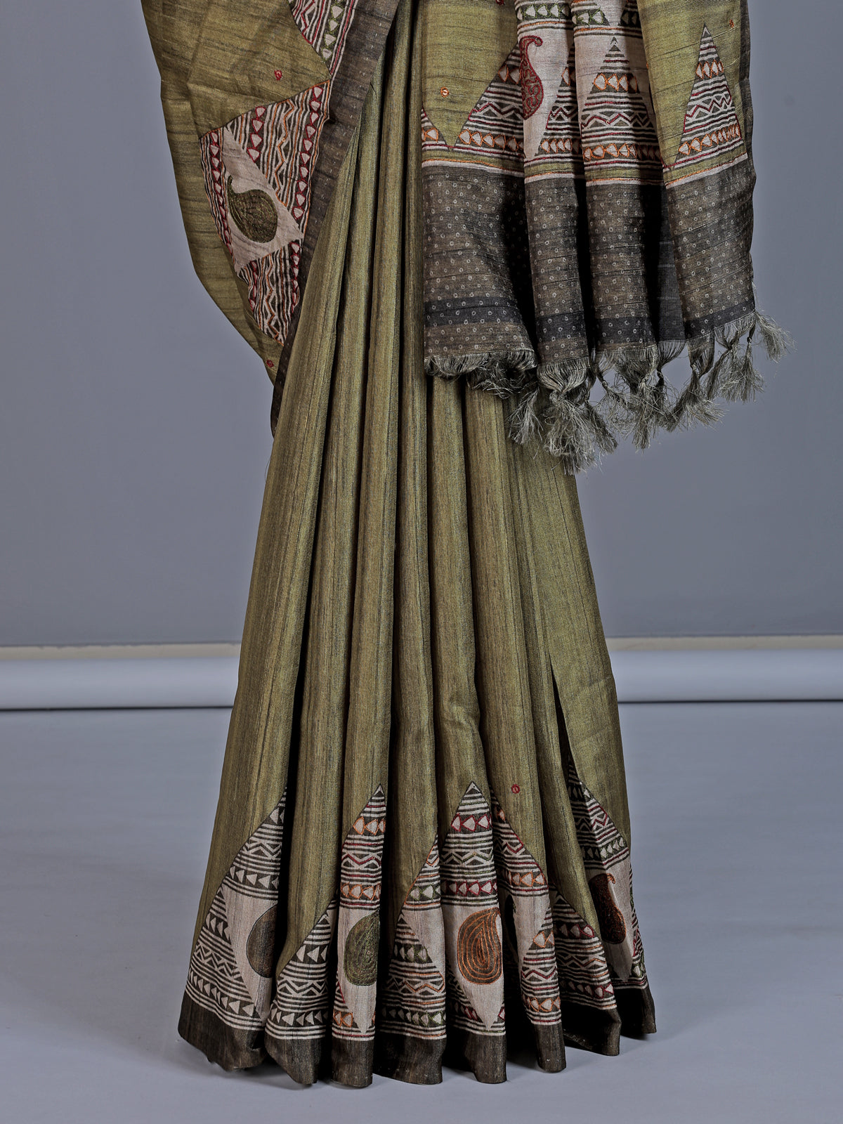 Mehendi olive cotton silk saree with sequin and print