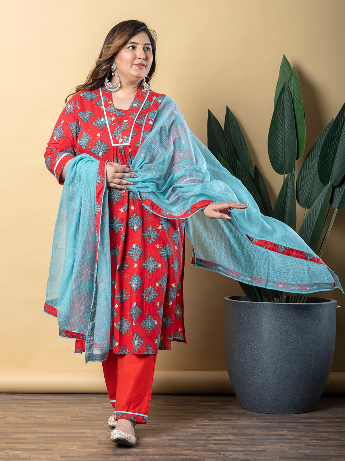 Red cotton printed kurti set for casuals
