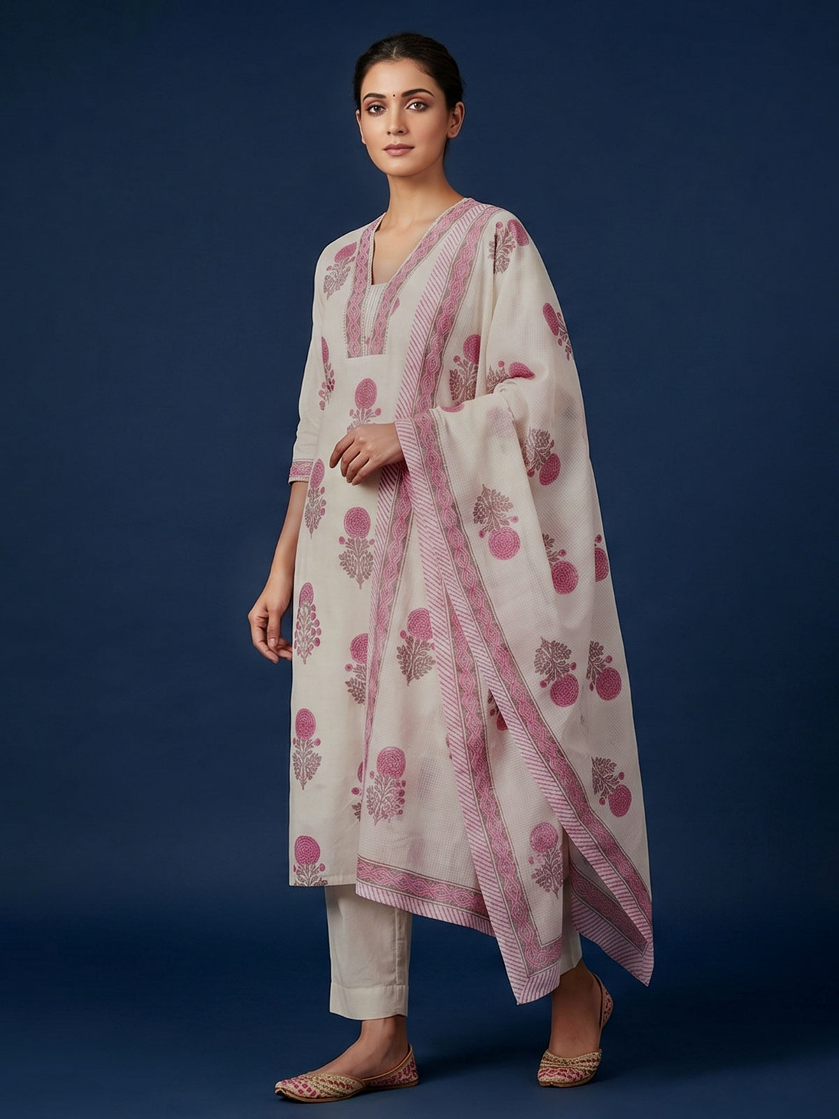 Cream and pink cotton graceful floral kurti set with dupatta set