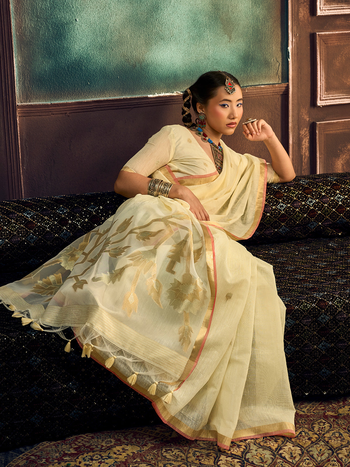Cream luxury munga silk occasion wear saree