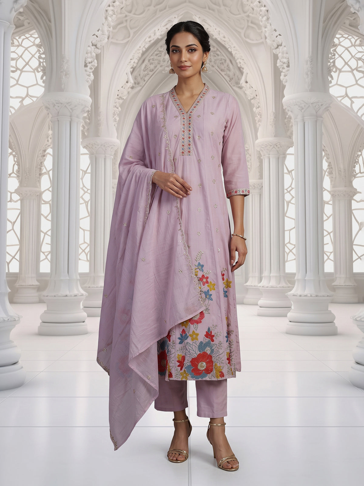 Light purple kurti set with refined festive craftsmanship