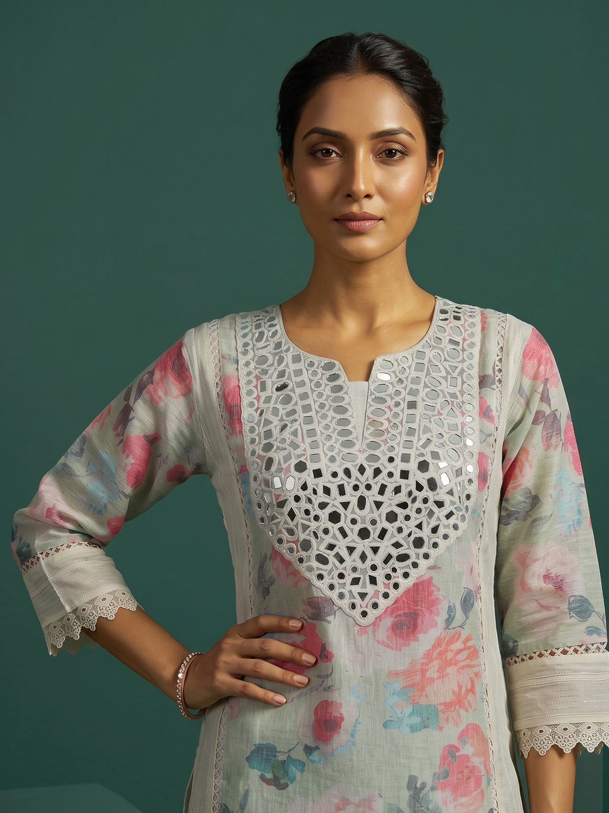 Off white linen floral printed kurti set with dupatta pants