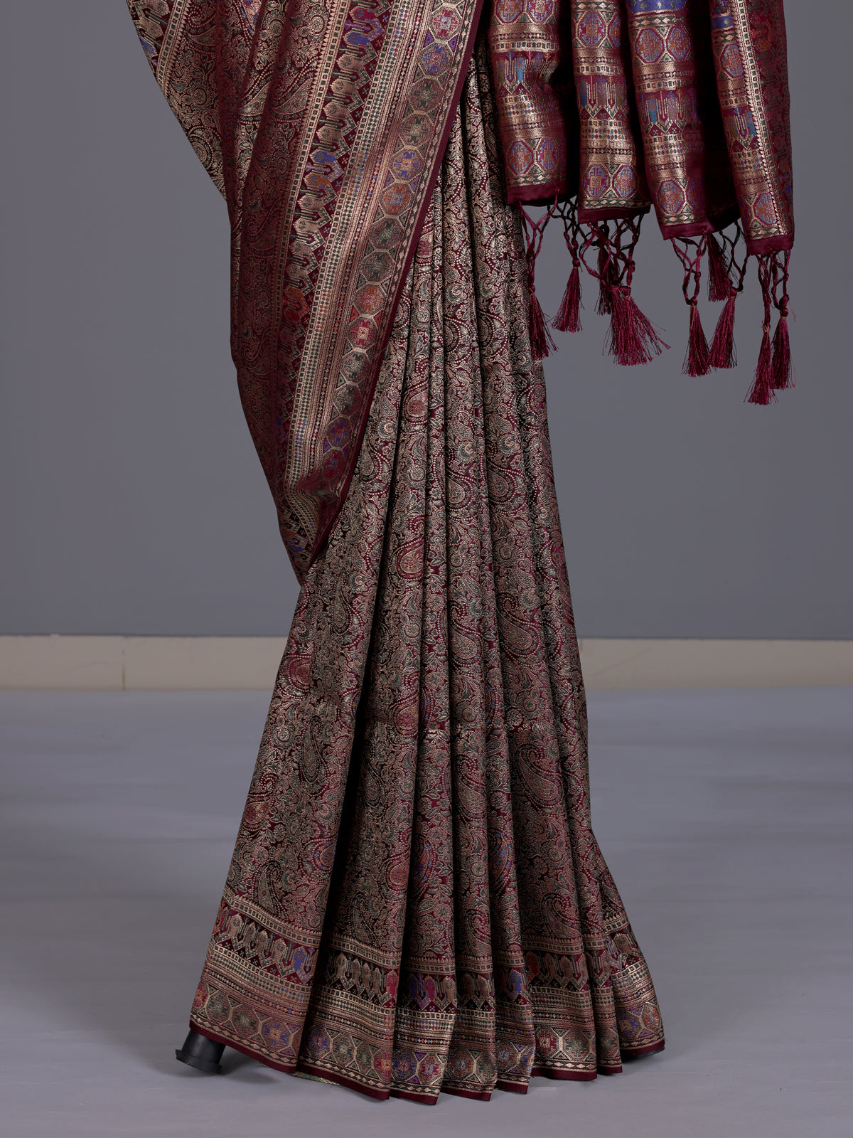 Wine women meenakari zari saree