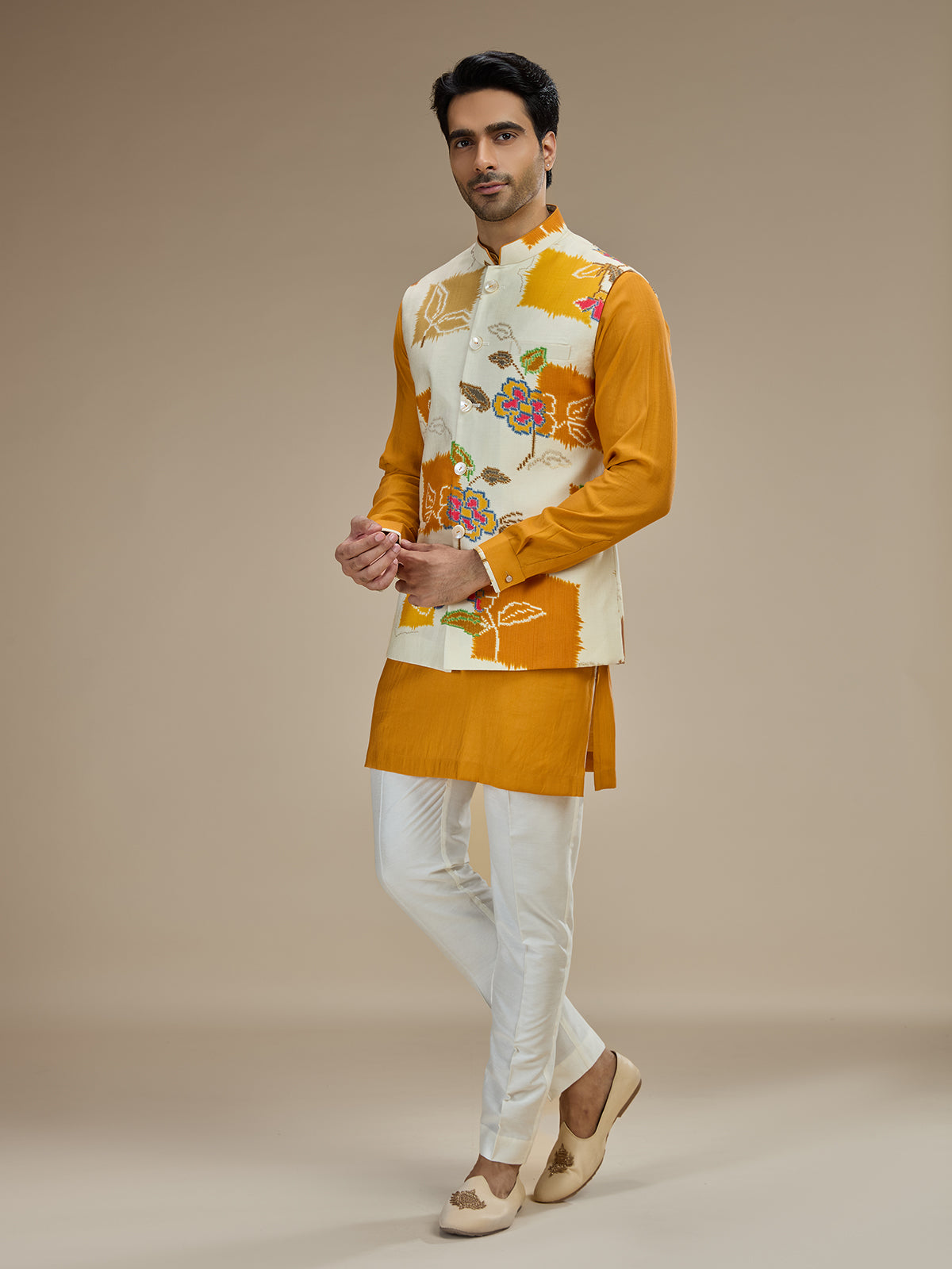Yellow and white twill silk printed waistcoat set