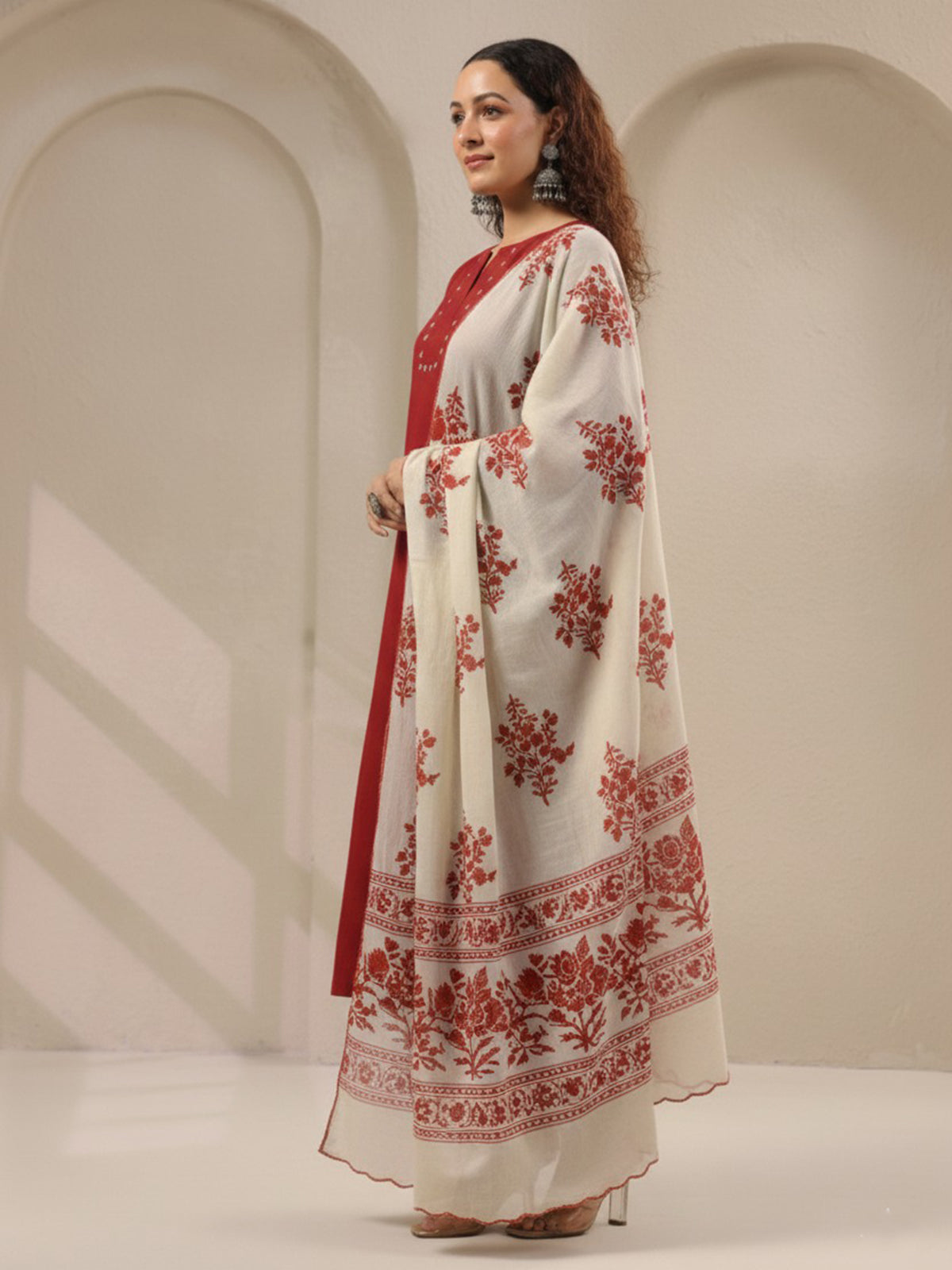 Maroon threadwork floral printed contrast dupatta silk kurti set