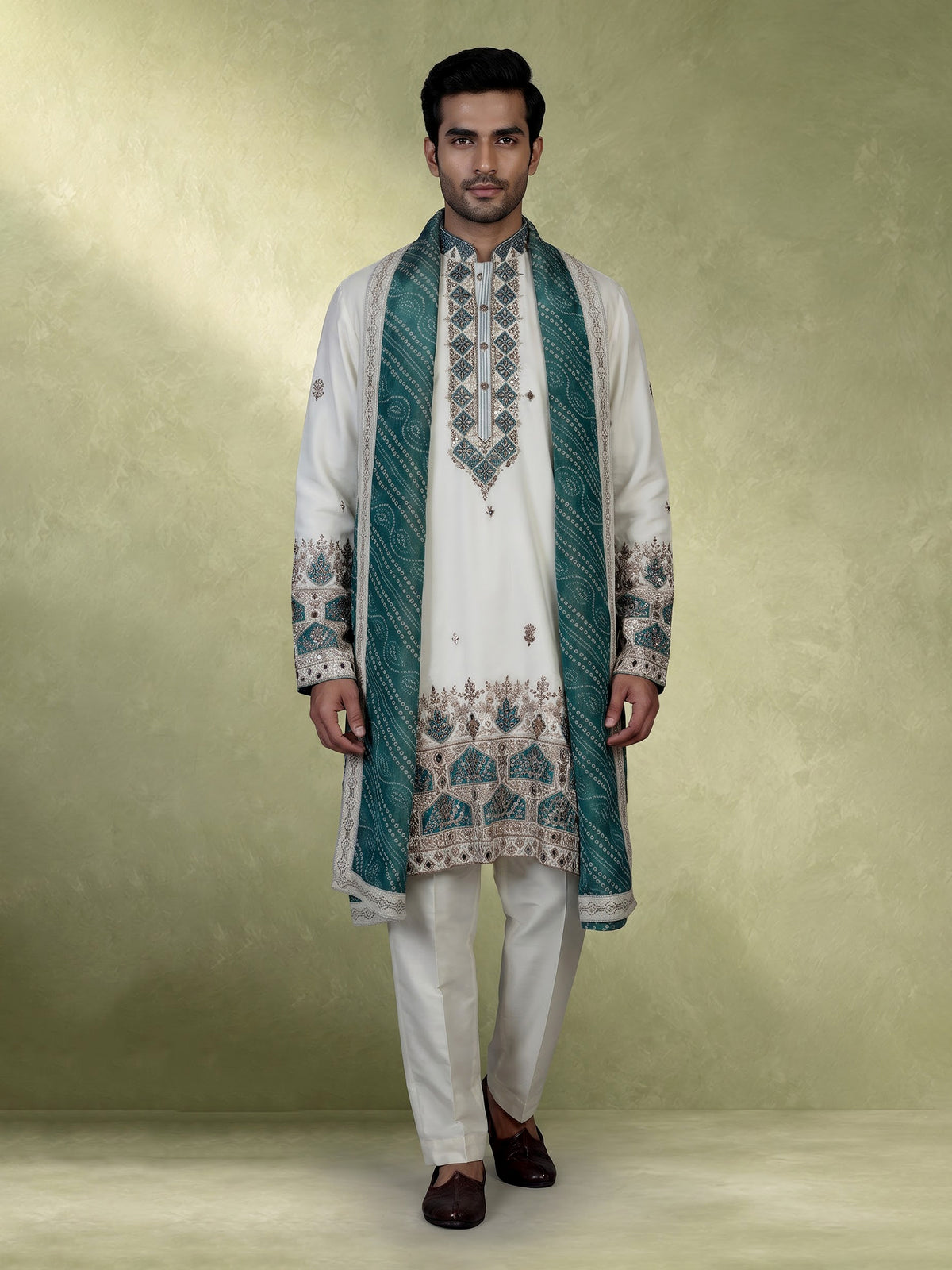 Ivory-white raw silk blend men kurta suit with teal bandhani stole