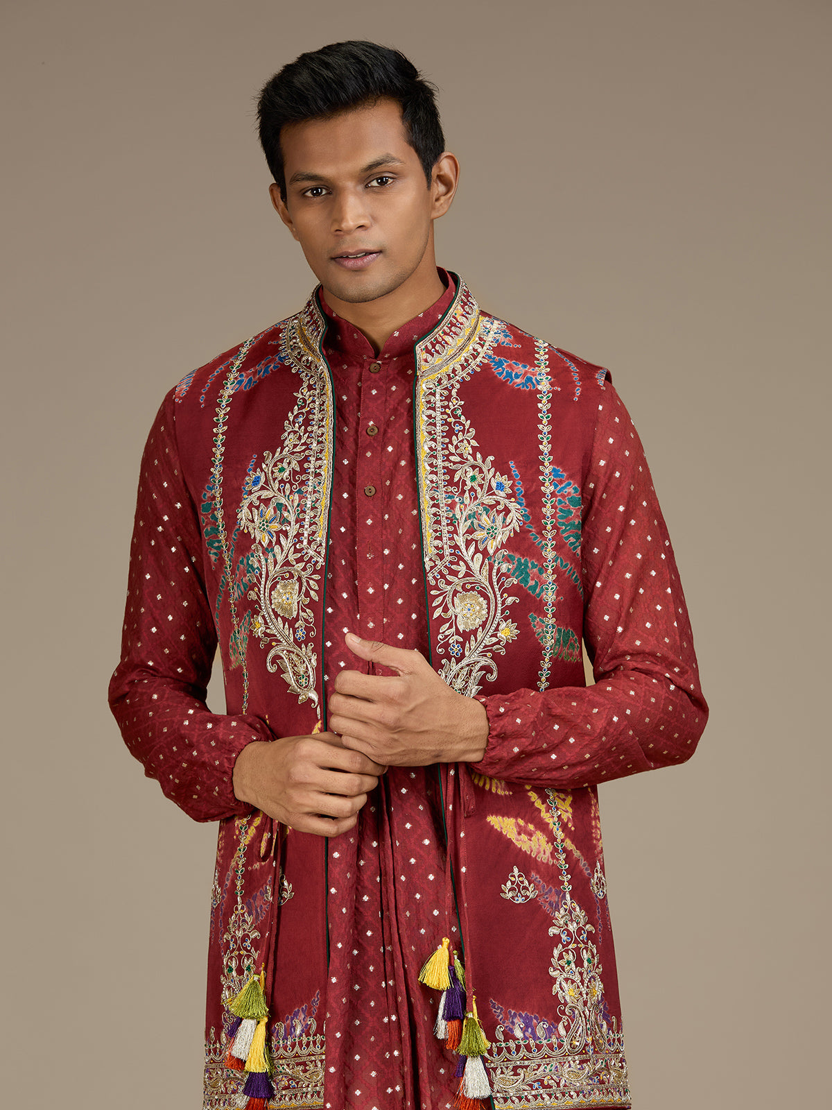 Maroon mens regal bandhani waistcoat kurta set