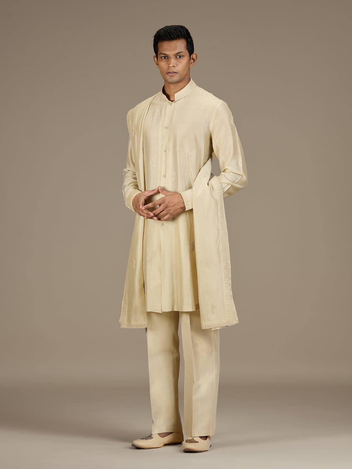 Cream mens heritage embroidered kurta suit with dupatta