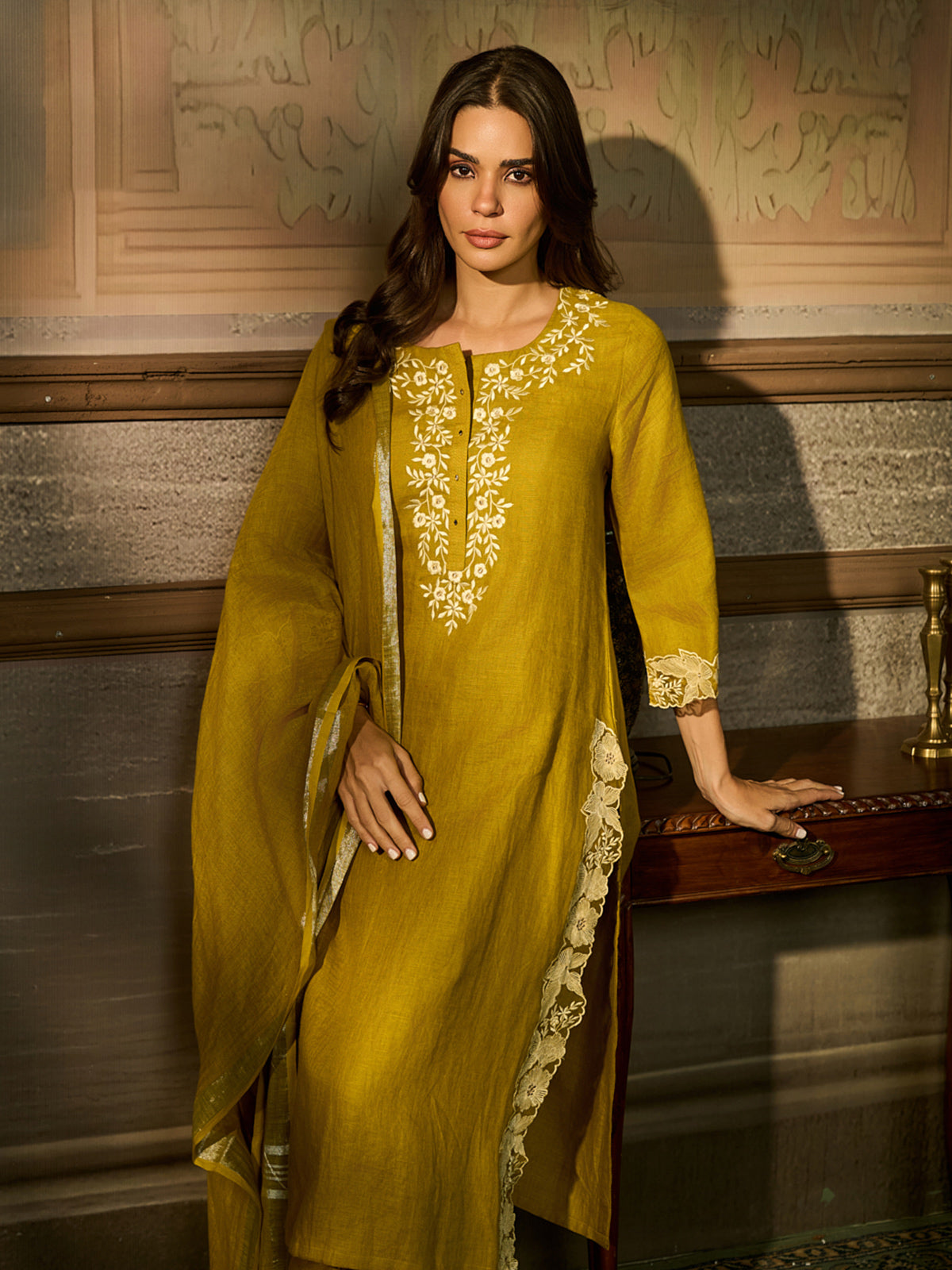 Mehendi green cotton blend women kurti set with embroidery