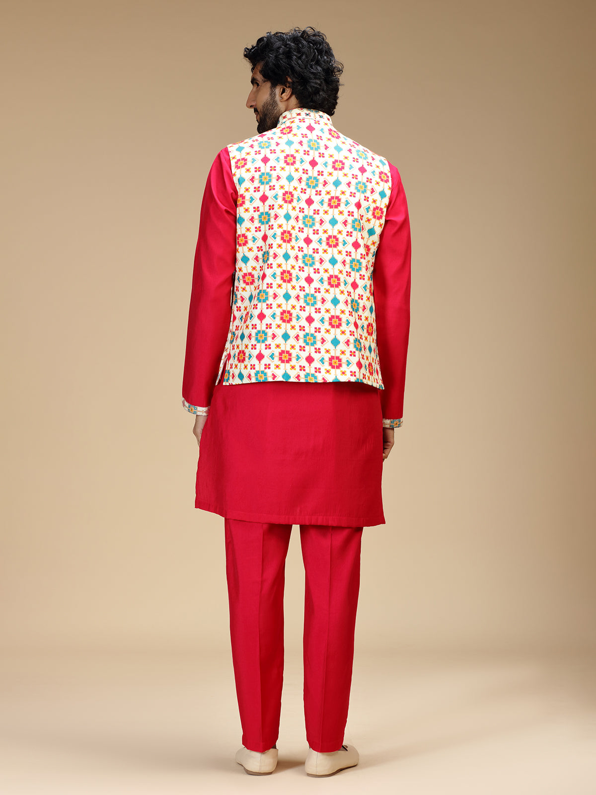 Red and white polyester silk mens waistcoat set