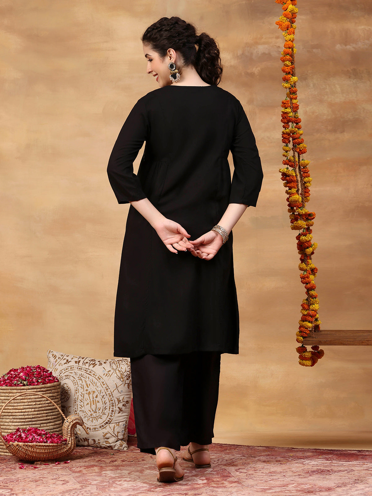Black kutch printed women kurti set