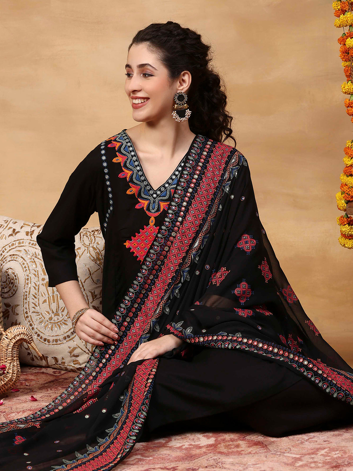 Black kutch printed women kurti set