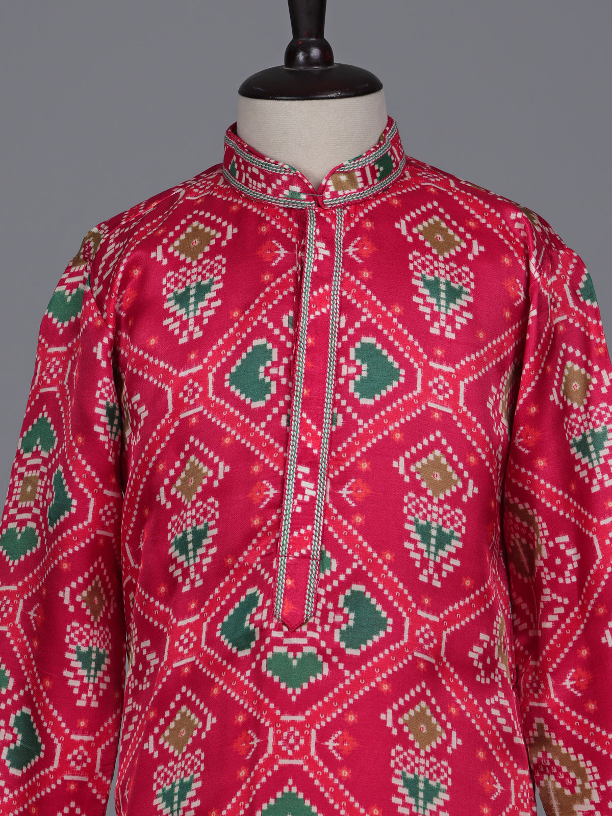 Rani pink boys Patola kurta suit with traditional printed design