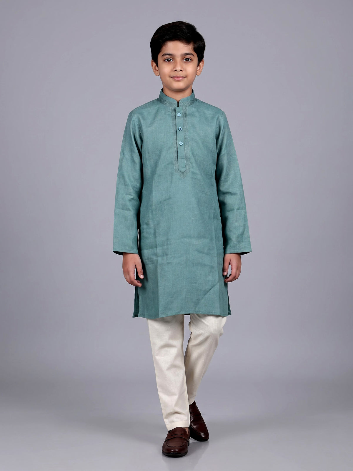 Green boys cotton linen kurta suit with refined solid pattern