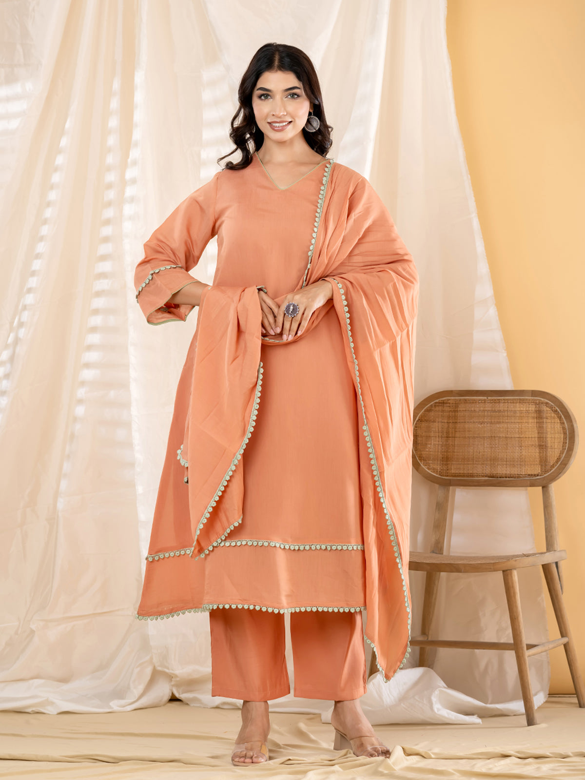 Peach lace border women kurti set