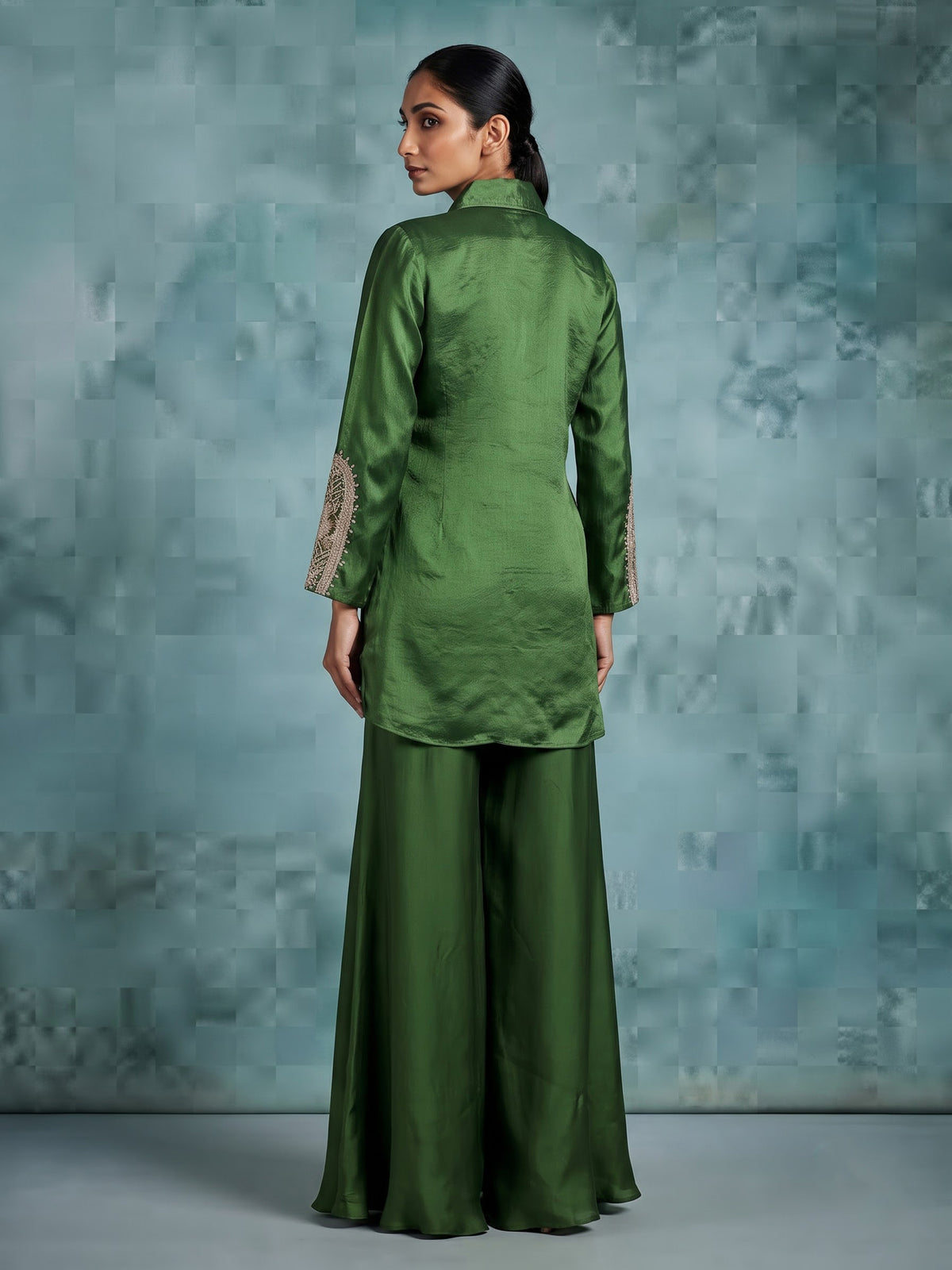 Green mughal medallion designer women palazzo suit