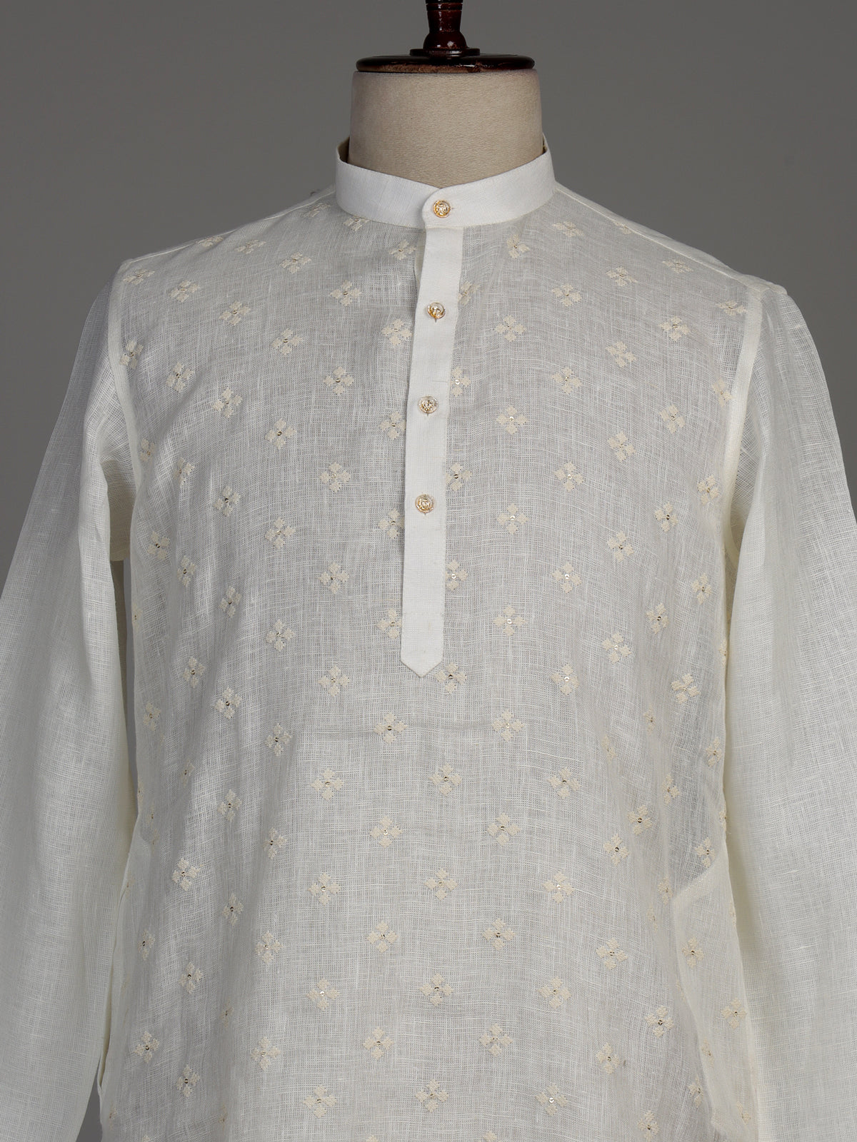 Cream cotton linen kurta suit with floral Chikankari embroidery for mens
