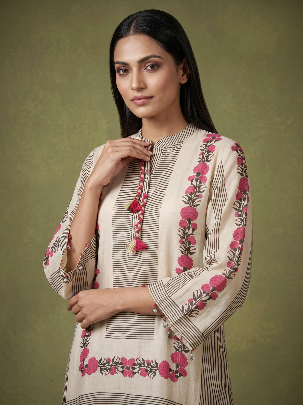 Pink grey floral frame women kurti set