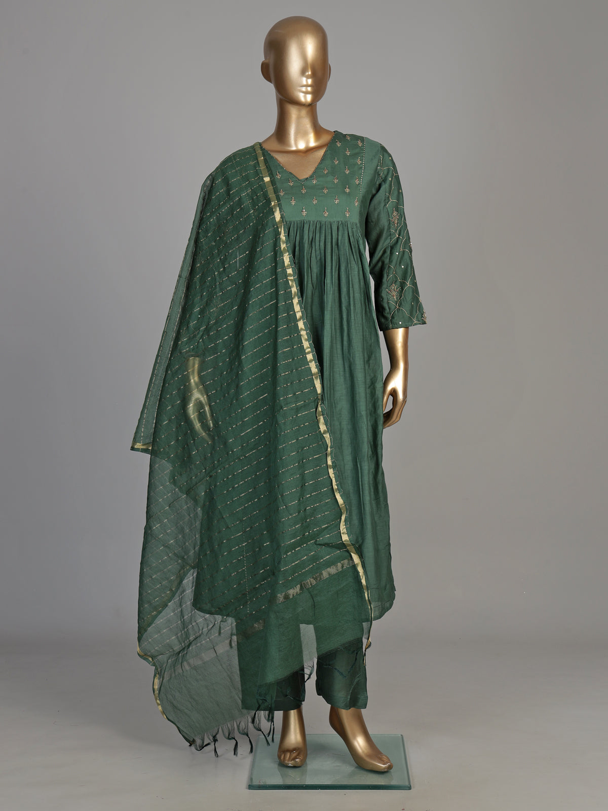 Green empire floral women kurti set