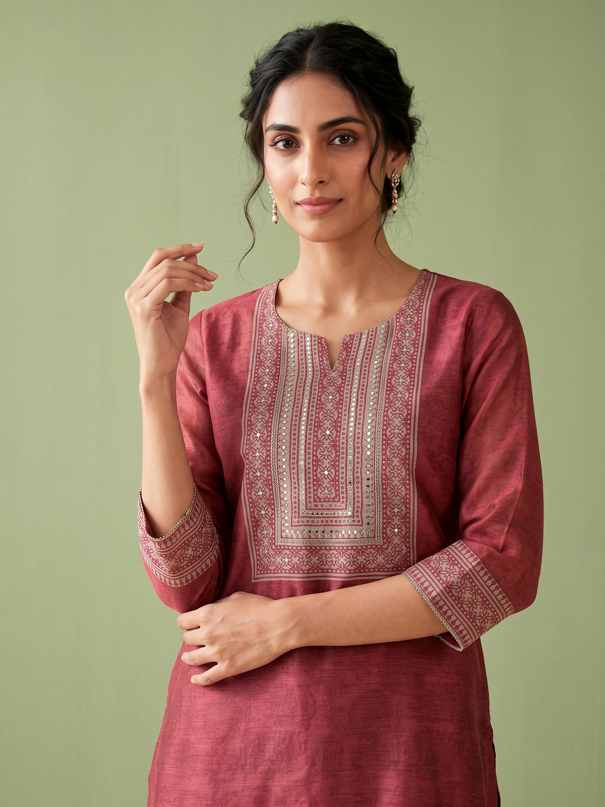 Maroon geometric bib women kurti set
