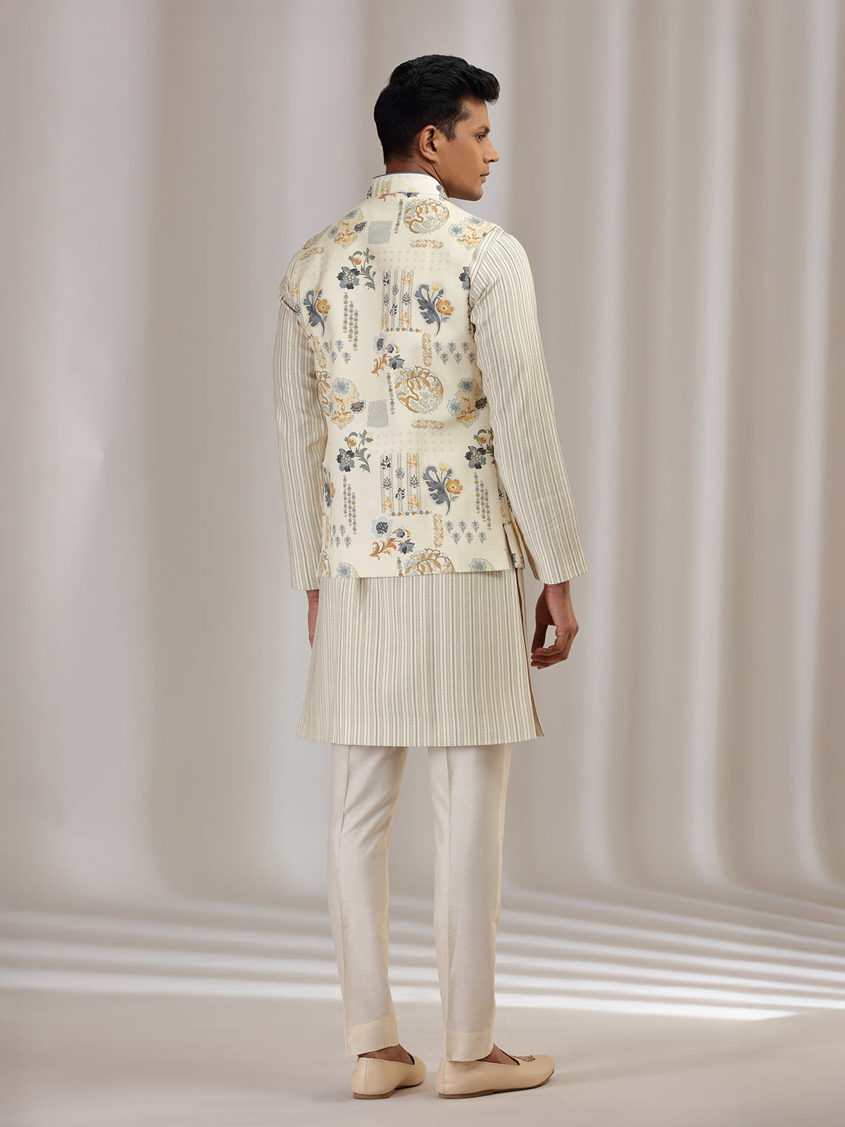 Cream cotton silk waistcoat set with print