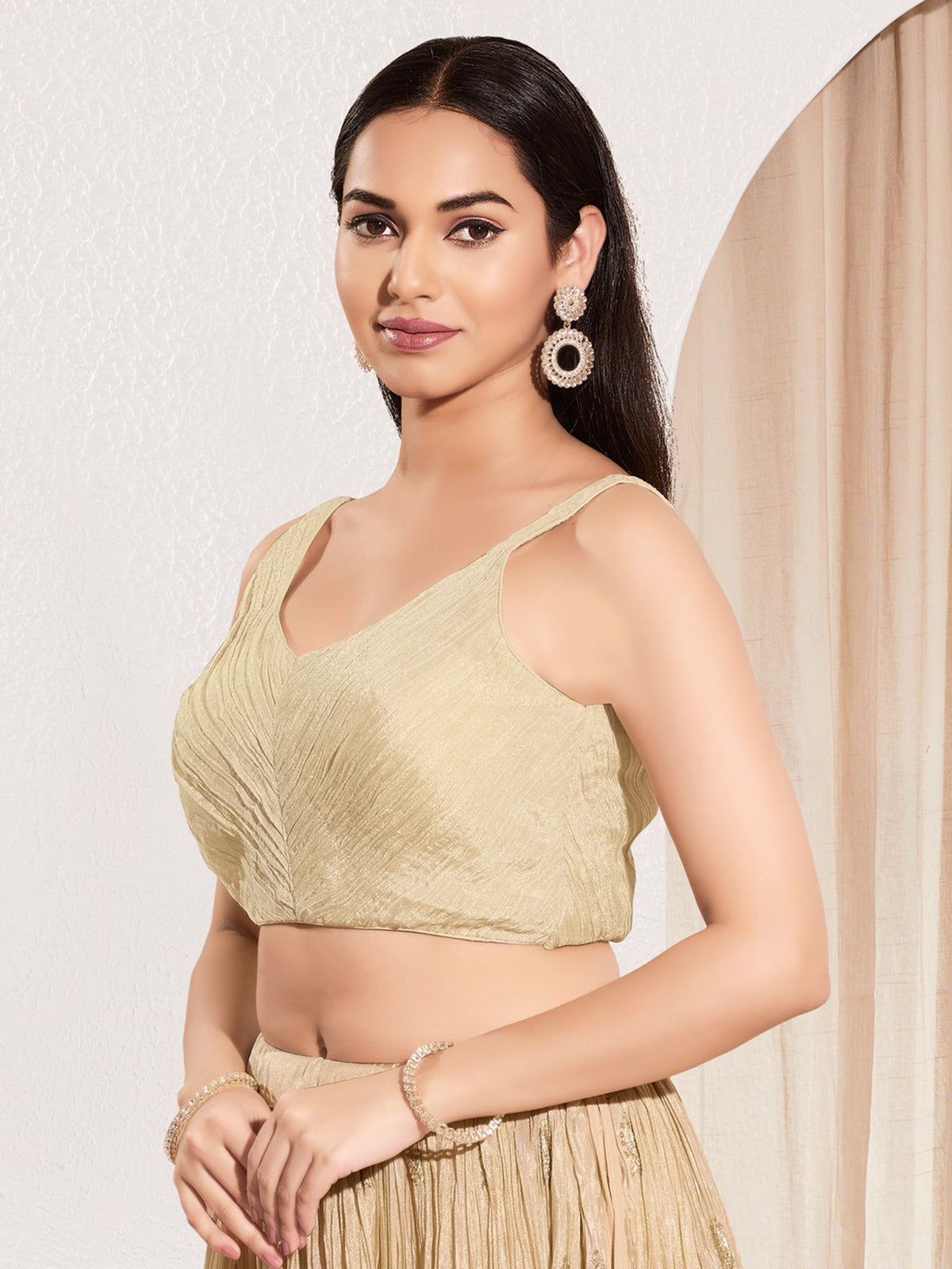 Cream tissue silk sleeveless sweetheart neck blouse