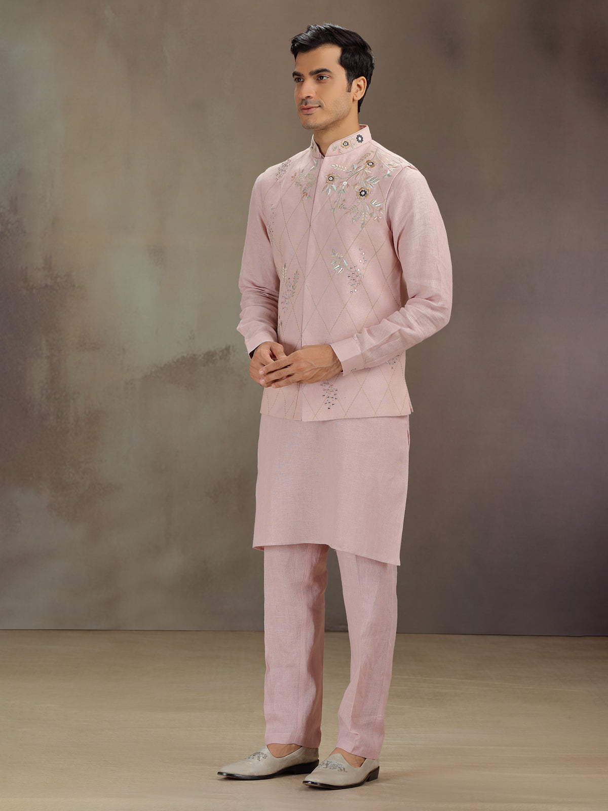 Light pink linen men waistcoat set for wedding celebration