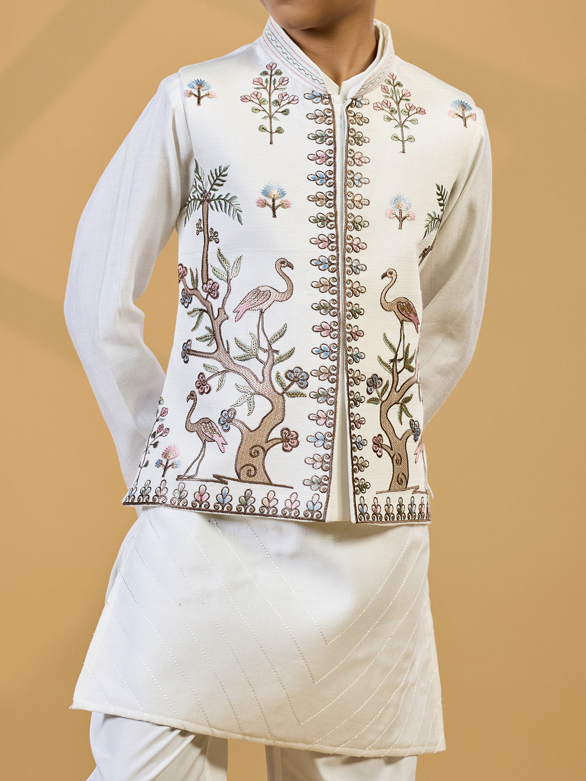 Off white cotton waistcoat set with elegant embroidery