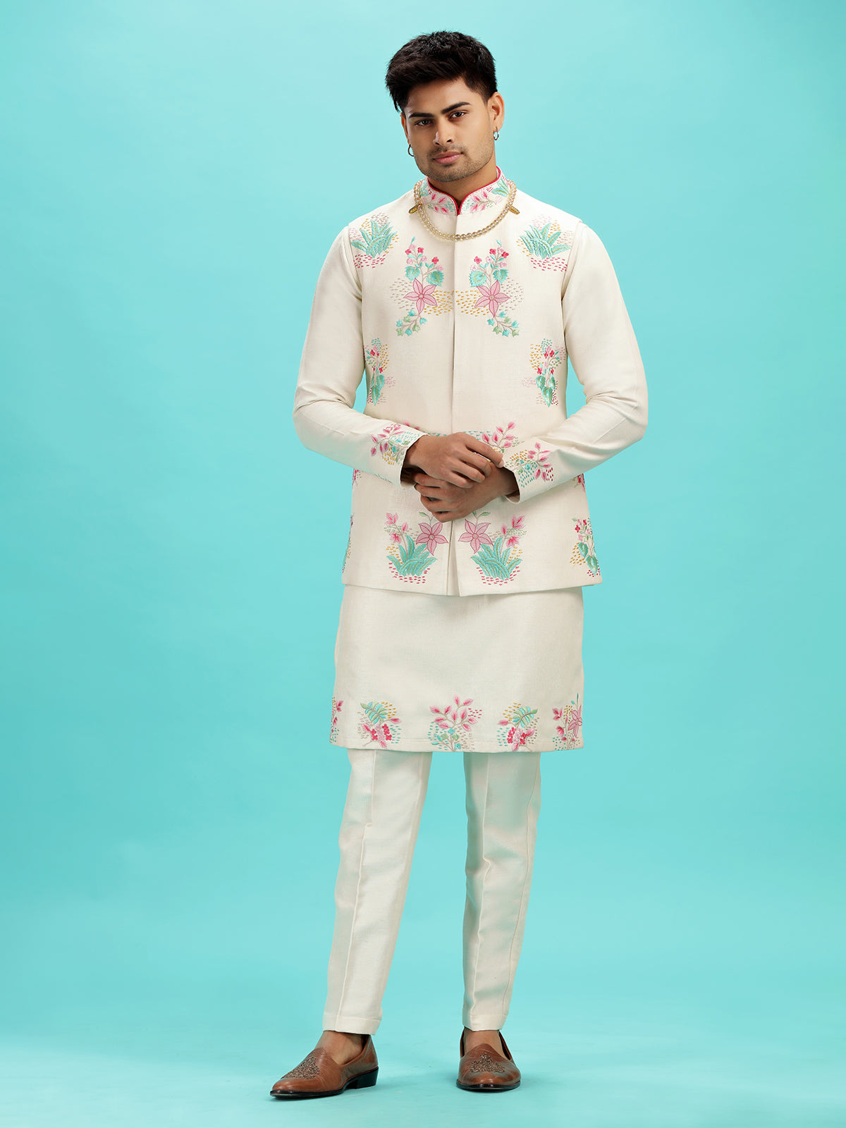 Off white silk wedding wear waistcoat set with embroidery