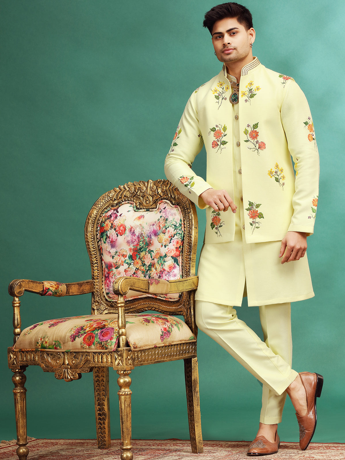 Pista printed waistcoat set with cutdana detailing