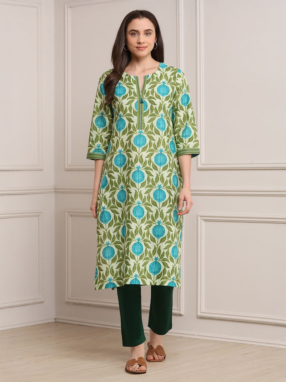 Green printed straight cut casual kurti