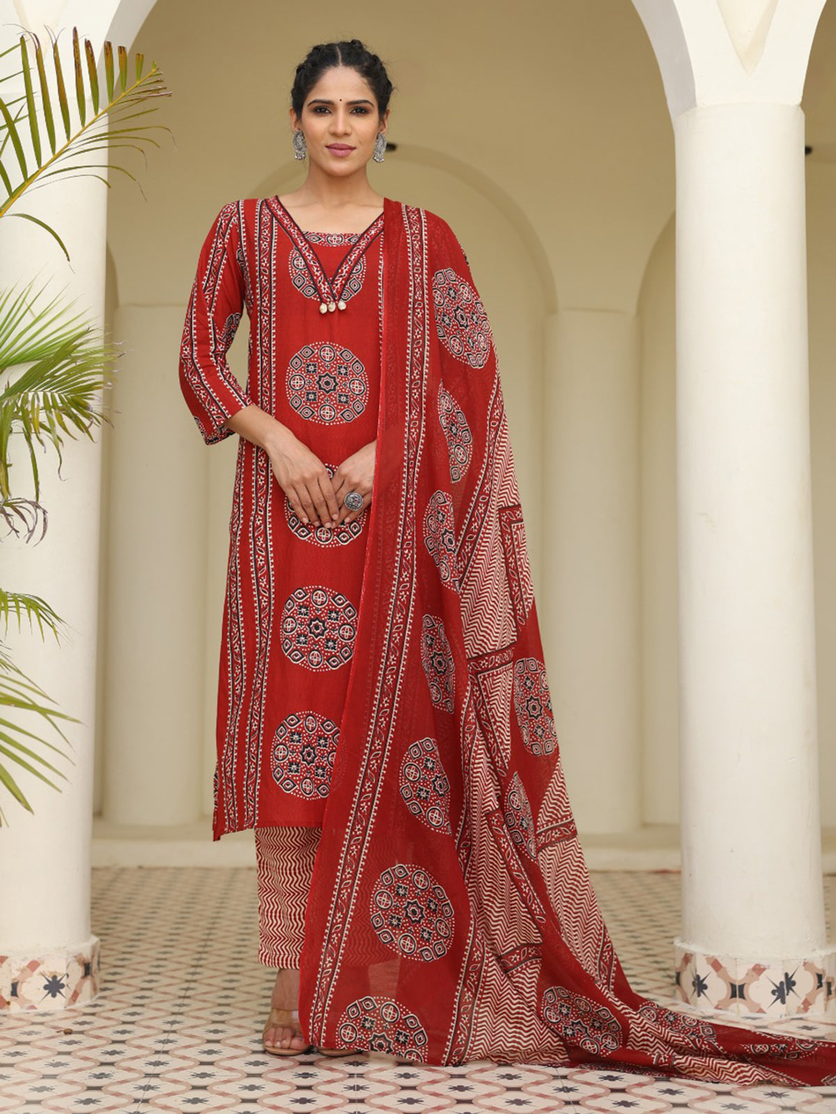 Maroon cotton printed kurti set in straight cut