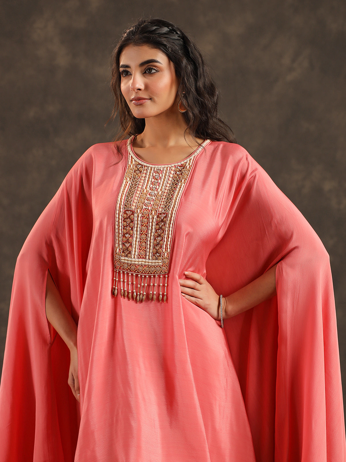 Pink viscose crepe kaftan suit with delicate sequin detailing