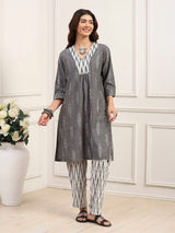 Grey printed embellished kurti with pocket charm with dupatta