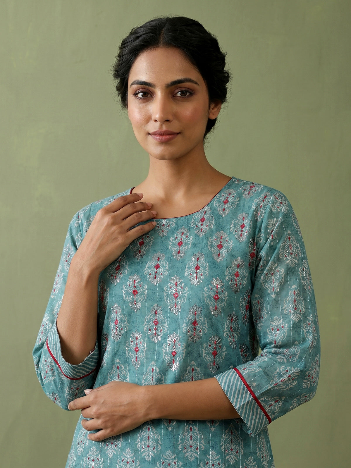 Blue muslin silk printed kurti set with mirror work