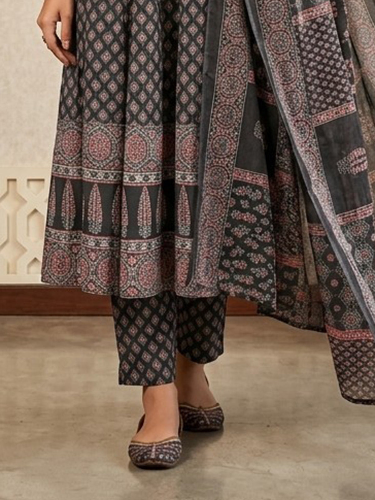 Charcoal grey printed kurti set with dupatta design