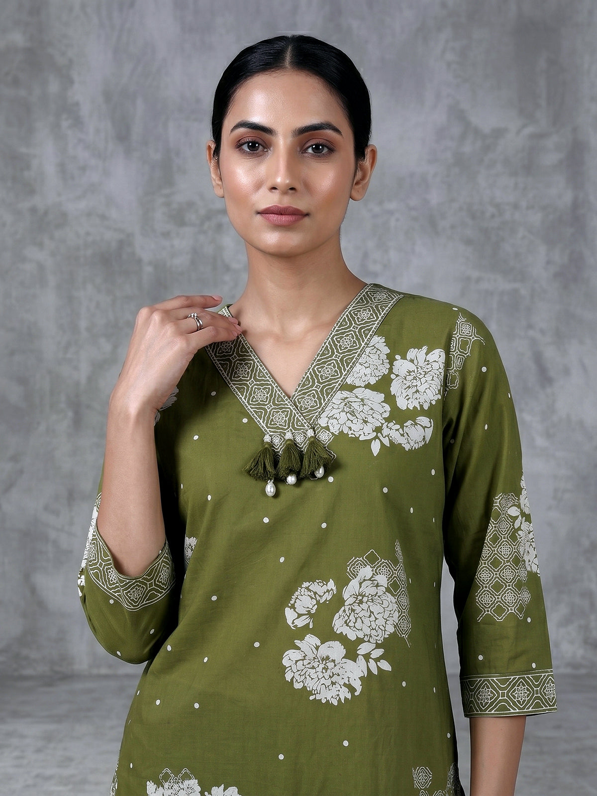 Mehendi green floral printed cotton silk kurti set