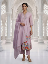 Light purple kurti set with refined festive craftsmanship