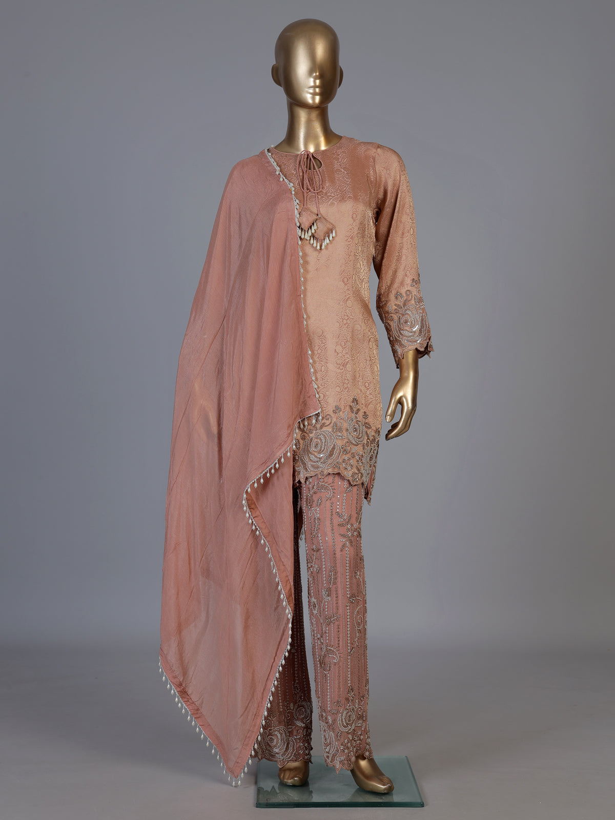 Peach embellished women pant suit with dupatta