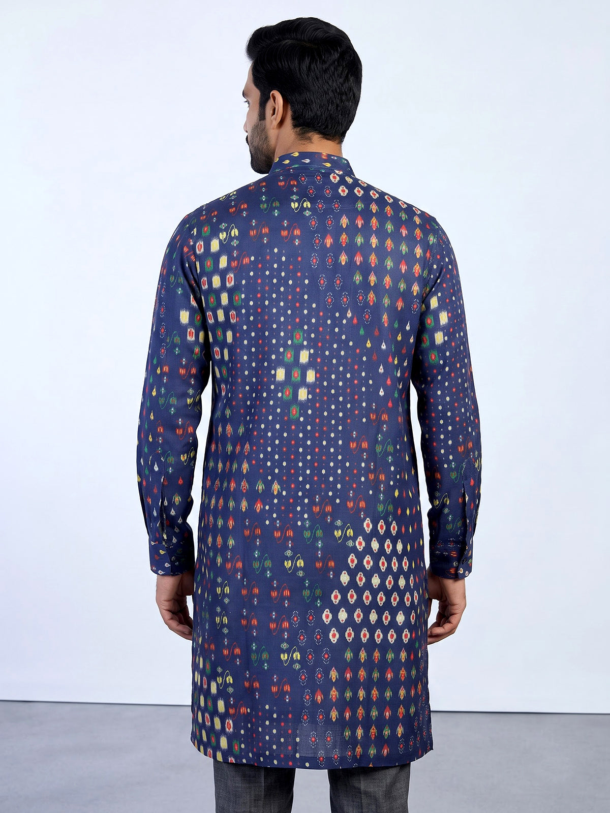 Blue men geometric printed chinese kurta