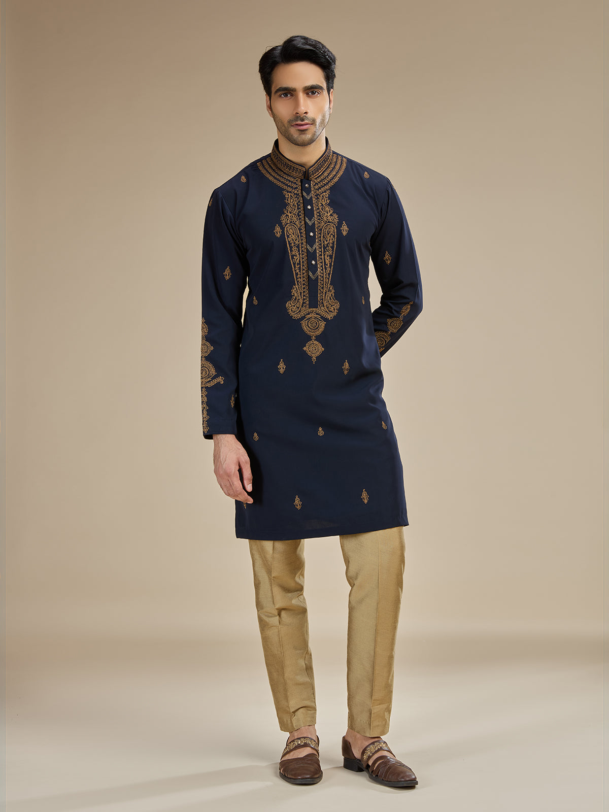 Navy blue men mughal jaal embroidered kurta suit
