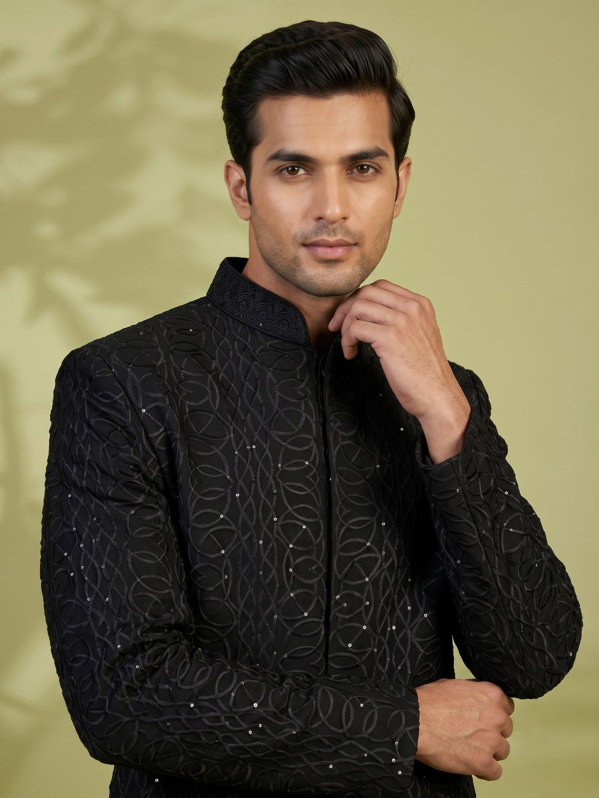 Black mens tone-on-tone jacket indo western