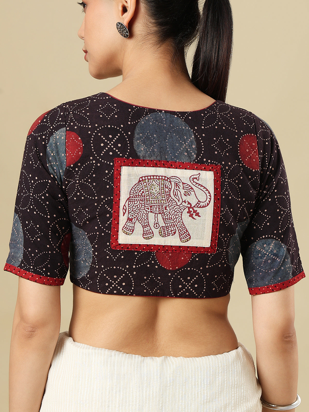Multicolour cotton printed blouse with round neckline and elbow sleeves
