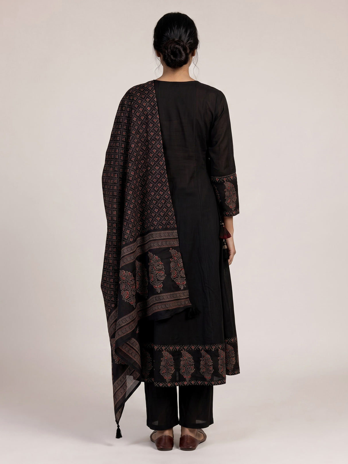 Black cotton silk anarkali kurti set with printed embellishments